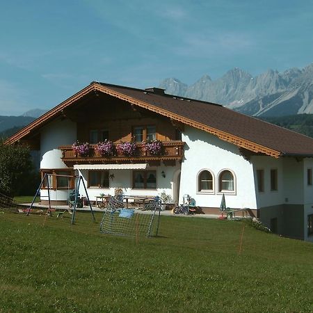 Ferienhaus U. Appartement Knauss Шладминг Екстериор снимка