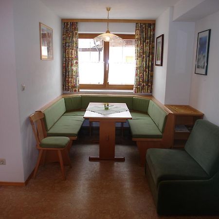 Ferienhaus U. Appartement Knauss Шладминг Екстериор снимка